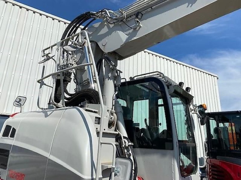 Bagger des Typs Takeuchi TB 2150 RCV V3, Gebrauchtmaschine in Altenstadt (Bild 4)