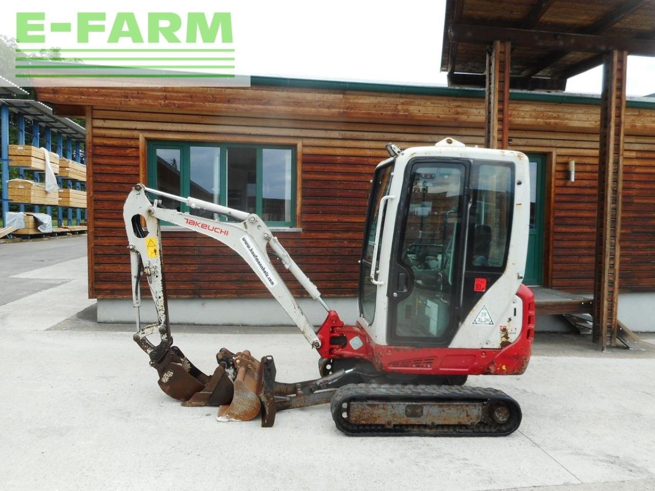 Bagger del tipo Takeuchi tb 216 ( 1.865kg ) 3 löffel + verstellfahrwerk, Gebrauchtmaschine en ST. NIKOLAI/DR. (Imagen 1)