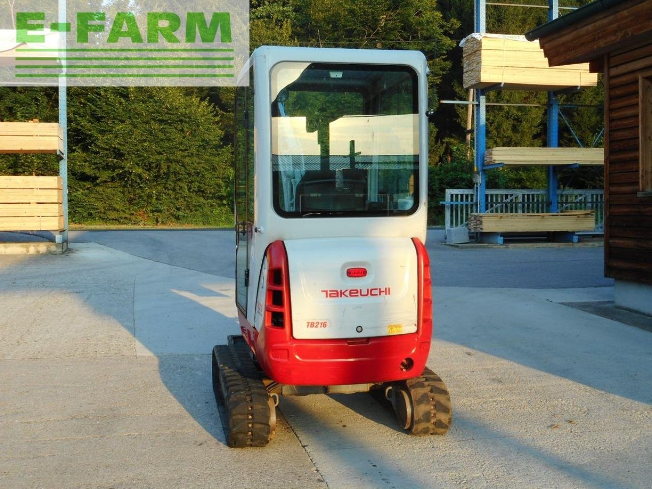 Bagger des Typs Takeuchi tb 216 ( 1.865kg ) mit powertilt u. hydr. sw, Gebrauchtmaschine in ST. NIKOLAI/DR. (Bild 3)