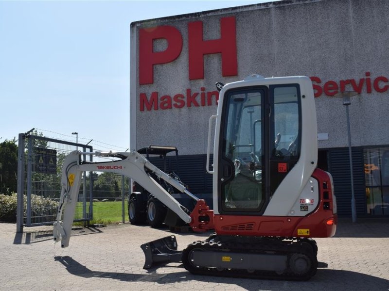 Bagger typu Takeuchi TB 216 DEMO 2023 MODEL, Gebrauchtmaschine v Fredensborg