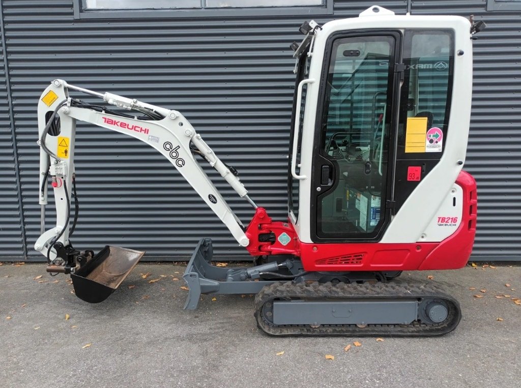 Bagger tip Takeuchi TB 216, Gebrauchtmaschine in Fårevejle (Poză 5)