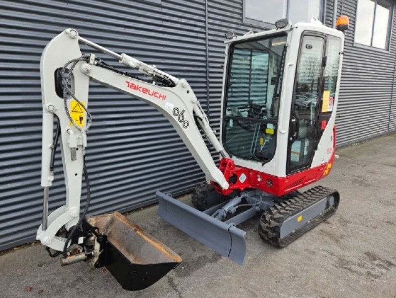 Bagger a típus Takeuchi TB 216, Gebrauchtmaschine ekkor: Fårevejle (Kép 4)