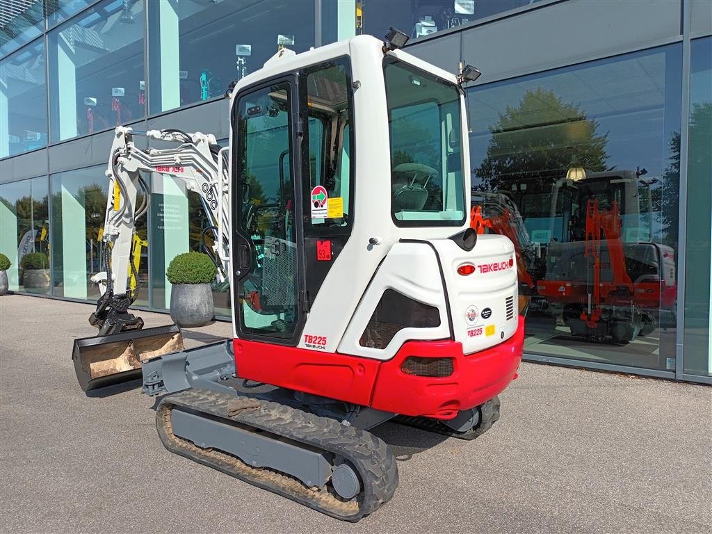 Bagger Türe ait Takeuchi TB 225, Gebrauchtmaschine içinde Fårevejle (resim 5)