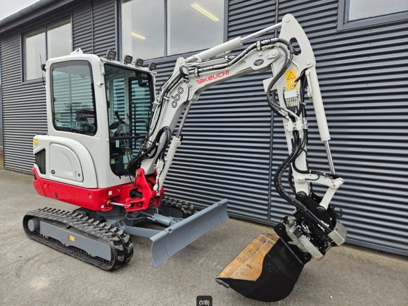 Bagger типа Takeuchi TB 225, Gebrauchtmaschine в Fårevejle (Фотография 1)