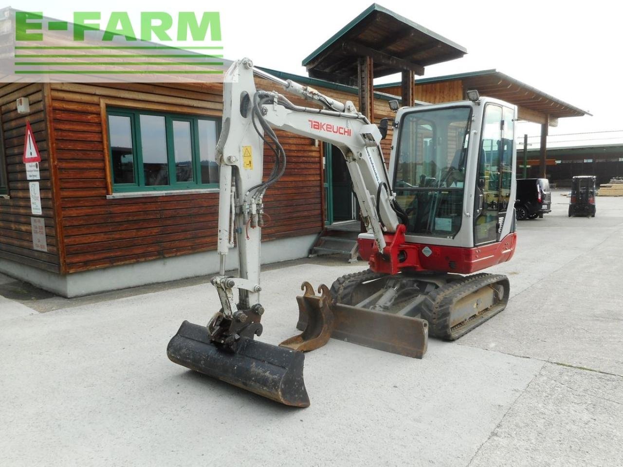 Bagger типа Takeuchi tb 228 ( 2.885kg ) hydr. sw + alle leitungen, Gebrauchtmaschine в ST. NIKOLAI/DR. (Фотография 2)