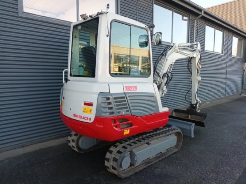 Bagger of the type Takeuchi TB 228, Gebrauchtmaschine in Fårevejle (Picture 3)