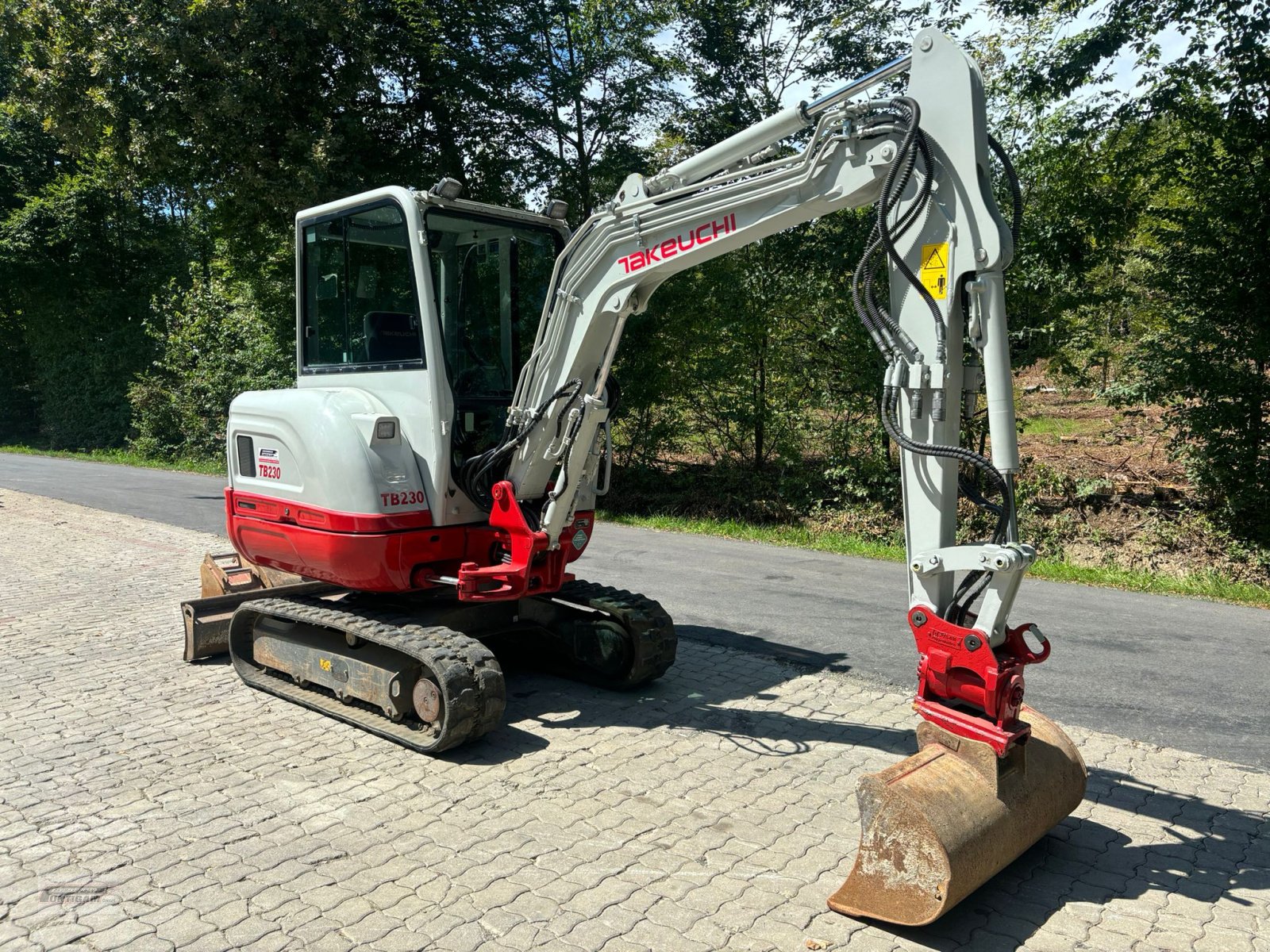 Bagger del tipo Takeuchi TB 230, Gebrauchtmaschine en Deutsch - Goritz (Imagen 4)