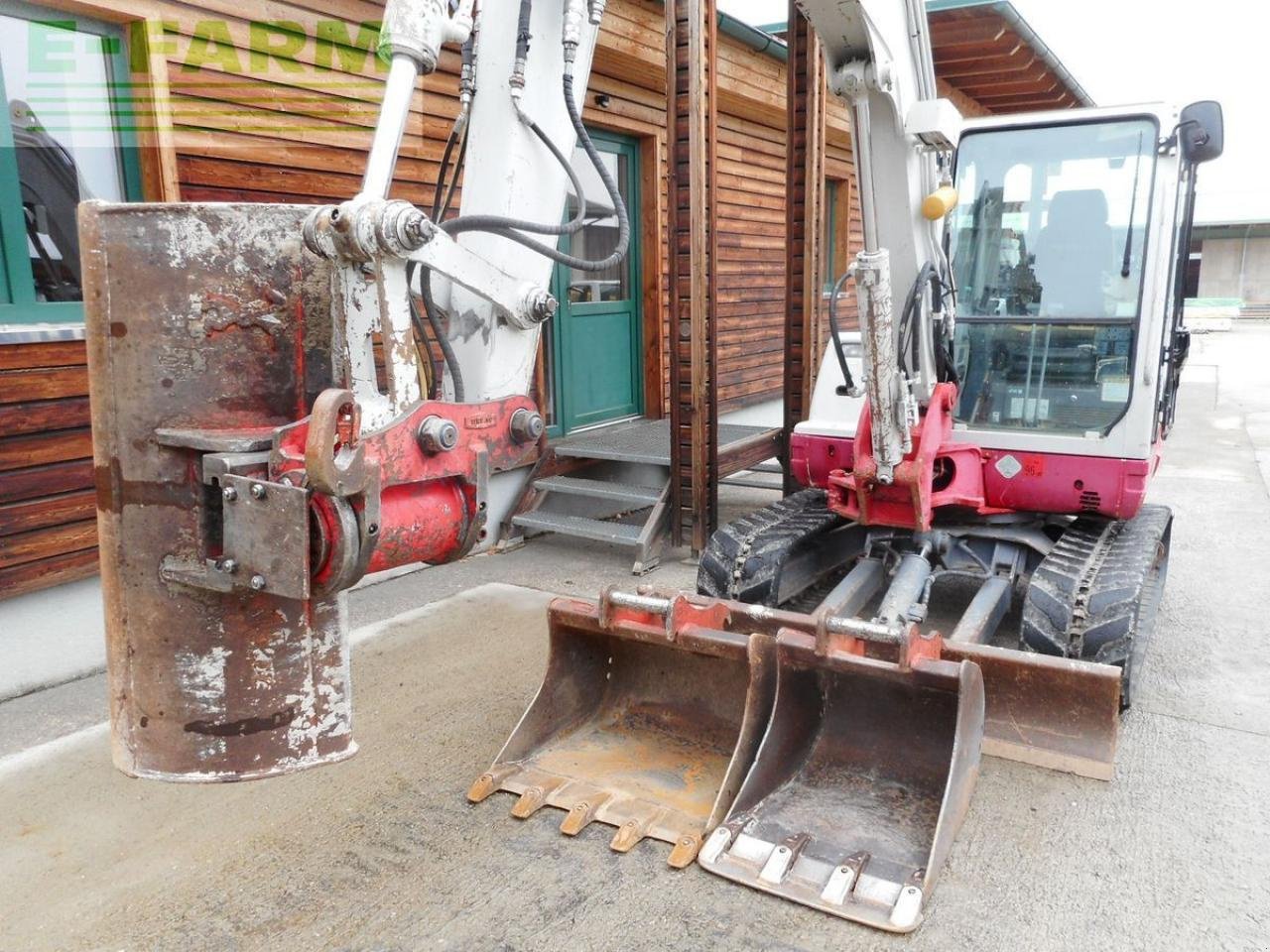 Bagger от тип Takeuchi tb 250 ( 4.965kg ) powertilt + hydr. sw + 3 löff, Gebrauchtmaschine в ST. NIKOLAI/DR. (Снимка 20)