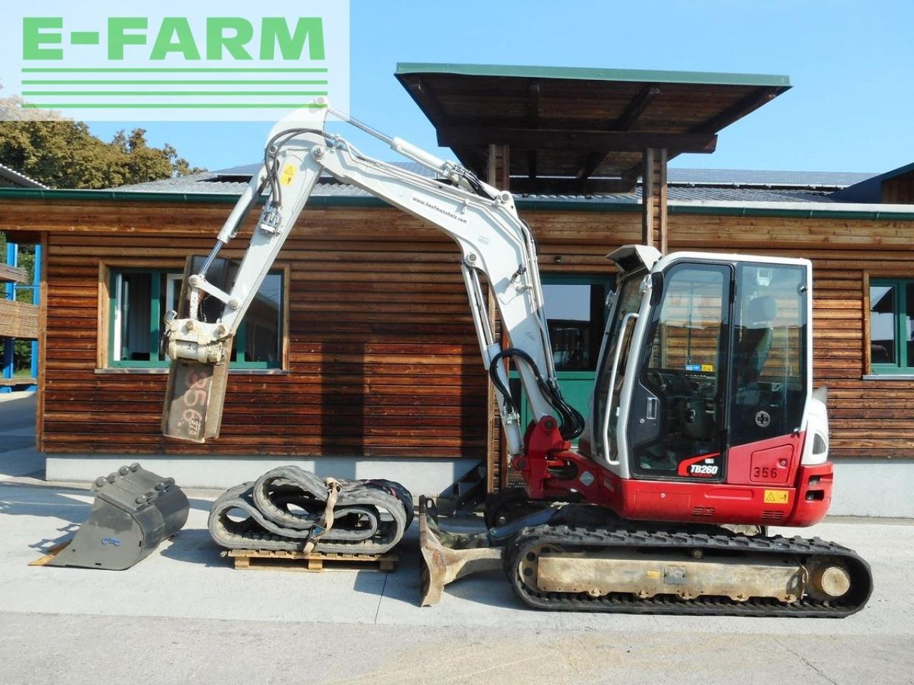 Bagger типа Takeuchi tb 260 ( 5.735kg ) powertilt + hydr. sw + 3 löff, Gebrauchtmaschine в ST. NIKOLAI/DR. (Фотография 1)