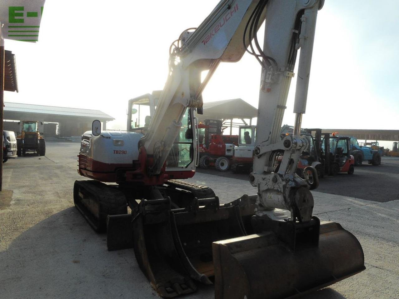 Bagger typu Takeuchi tb 290 mit powertilt + hydr. sw + verstellarm, Gebrauchtmaschine v ST. NIKOLAI/DR. (Obrázek 5)