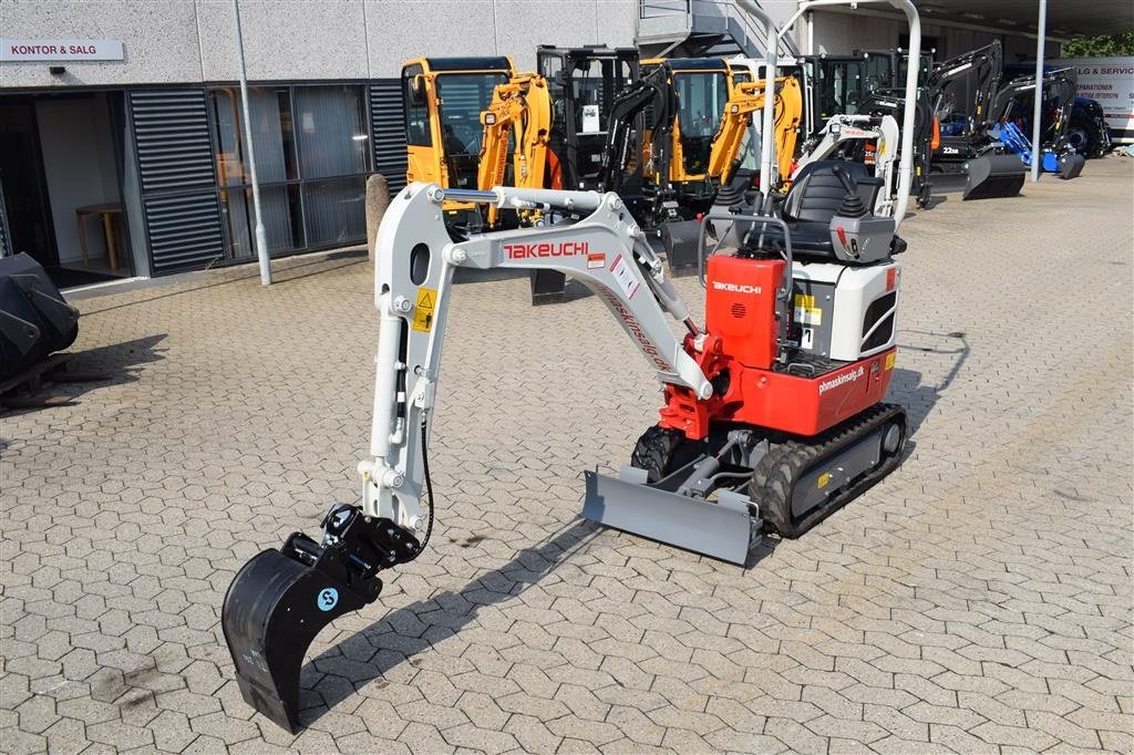 Bagger a típus Takeuchi TB210R DEMO 2023 MODEL MED COMPACT TILT, Gebrauchtmaschine ekkor: Fredensborg (Kép 2)