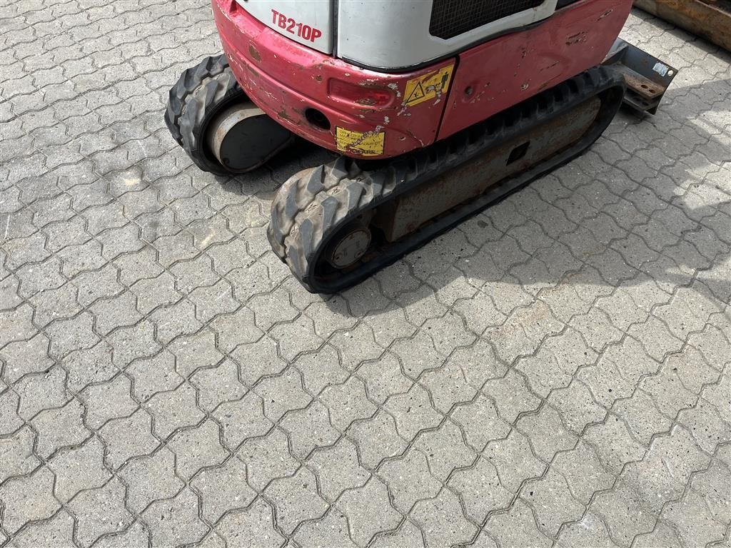 Bagger Türe ait Takeuchi TB210R Kipbar planerskovl+1skovl, Gebrauchtmaschine içinde Rønnede (resim 4)