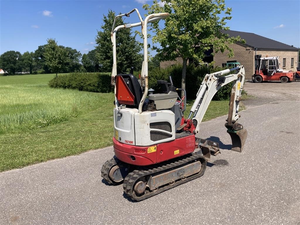 Bagger del tipo Takeuchi TB210R, Gebrauchtmaschine en Horsens (Imagen 2)