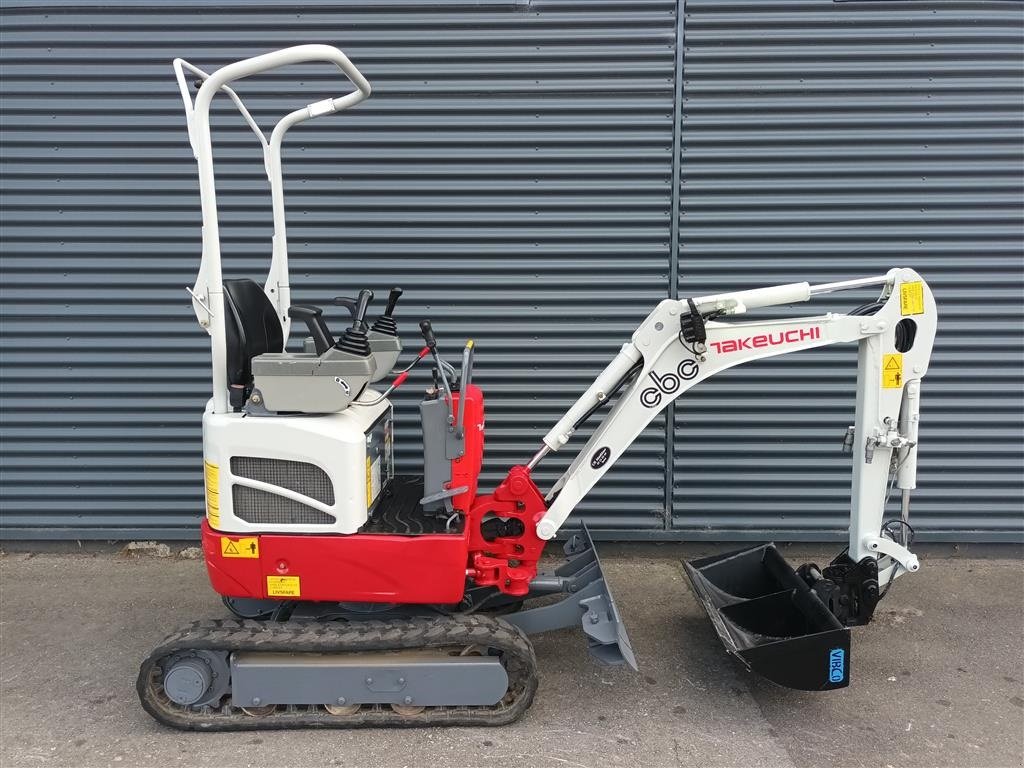 Bagger van het type Takeuchi TB210R, Gebrauchtmaschine in Fårevejle (Foto 2)