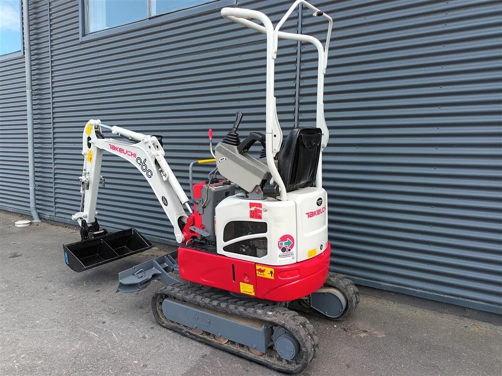 Bagger des Typs Takeuchi TB210R, Gebrauchtmaschine in Fårevejle (Bild 5)