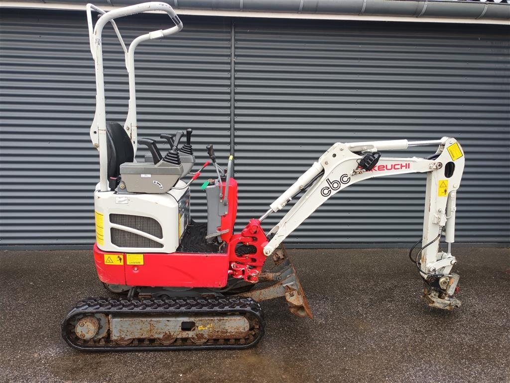 Bagger van het type Takeuchi TB210R, Gebrauchtmaschine in Fårevejle (Foto 2)