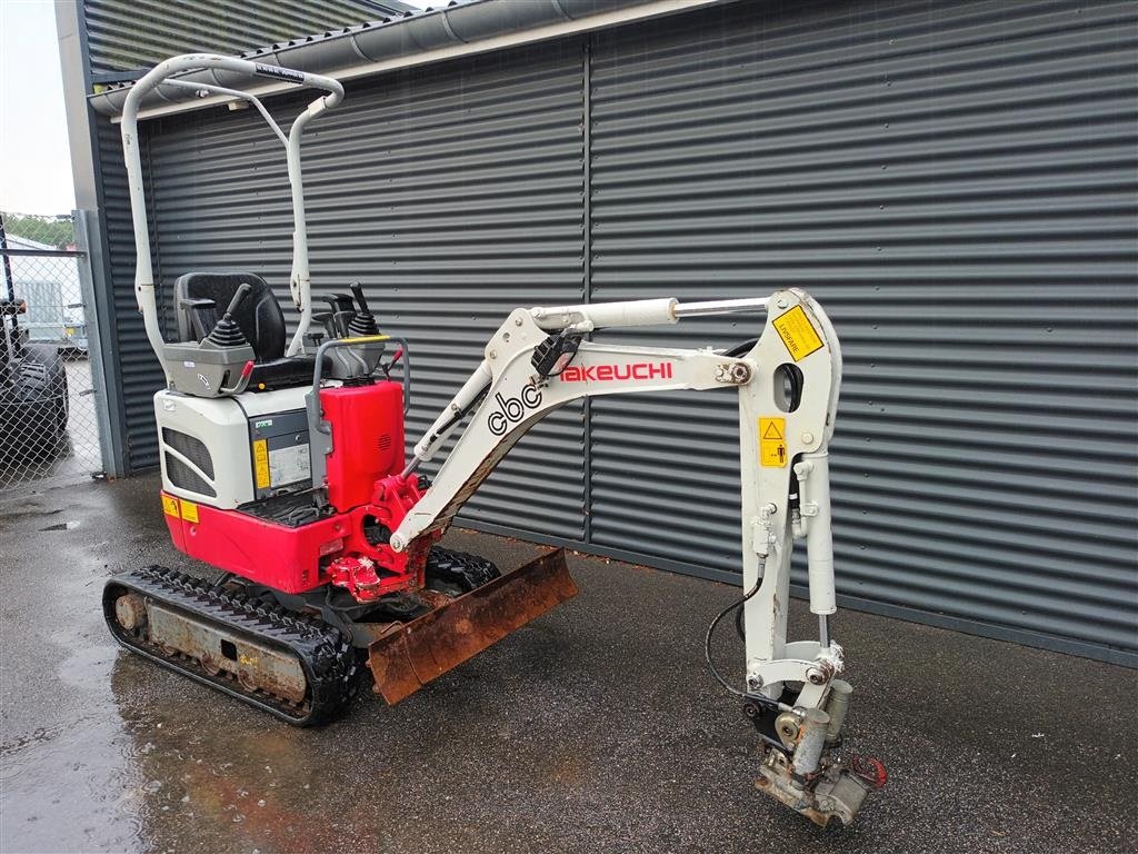 Bagger van het type Takeuchi TB210R, Gebrauchtmaschine in Fårevejle (Foto 1)