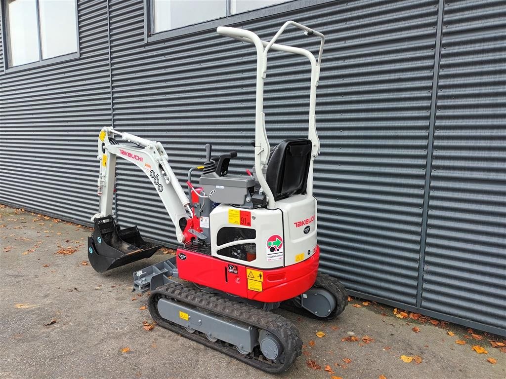 Bagger van het type Takeuchi TB210R, Gebrauchtmaschine in Fårevejle (Foto 6)