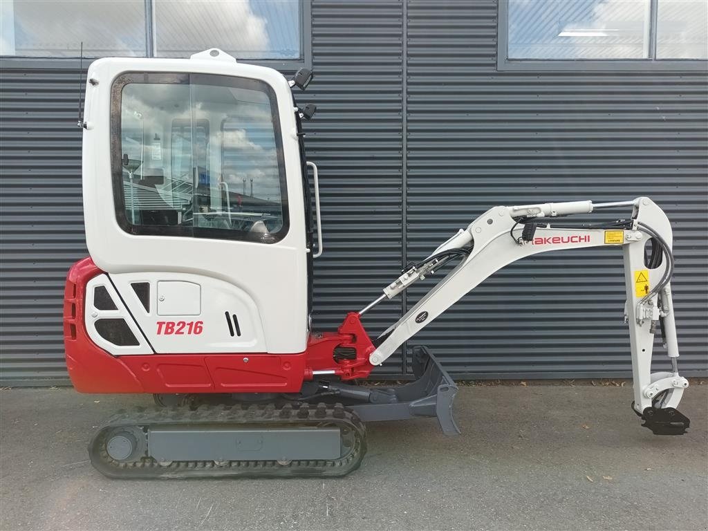 Bagger tip Takeuchi TB216, Gebrauchtmaschine in Fårevejle (Poză 2)