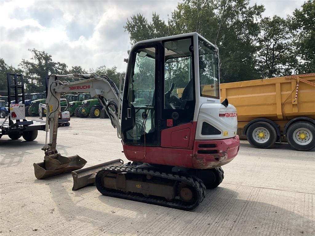 Bagger typu Takeuchi TB230 Kun 1330 timer. To skovle. Ring til Ulrik på 40255544. Jeg snakker Jysk, tysk og engelsk., Gebrauchtmaschine w Kolding (Zdjęcie 5)