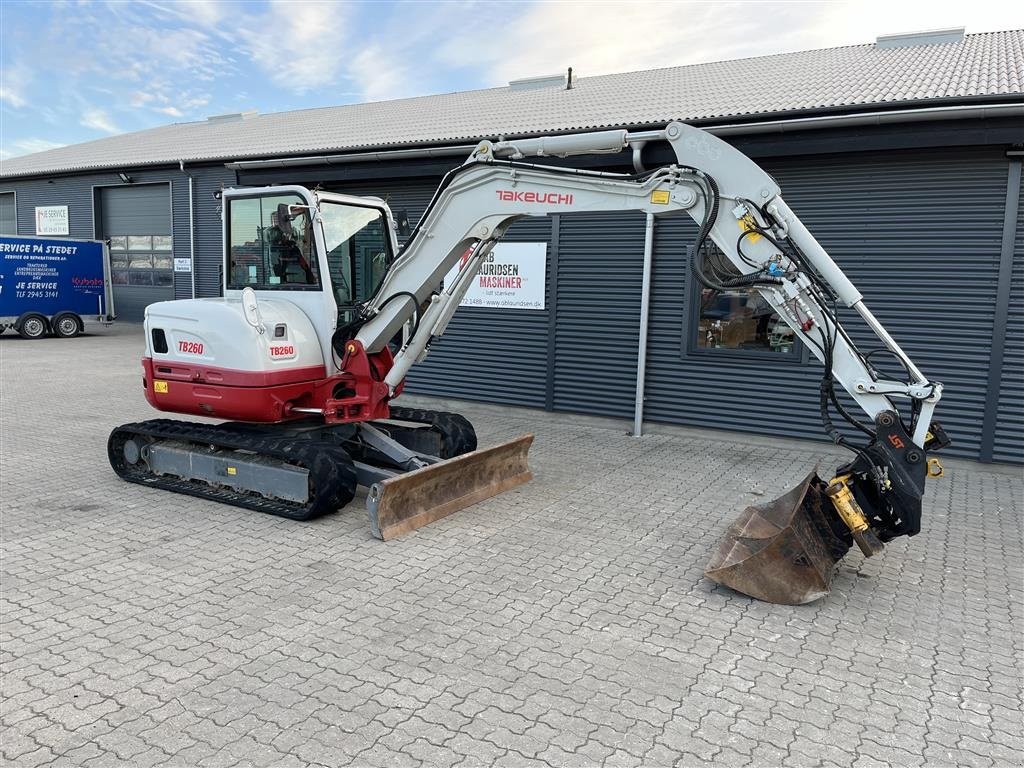 Bagger типа Takeuchi TB260 Aftagelige Engcon rotortilt og centralsmørring., Gebrauchtmaschine в Rønnede (Фотография 3)