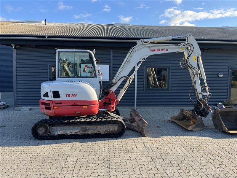 Bagger tip Takeuchi TB260 kipbar planerskovl, Gebrauchtmaschine in Rønnede