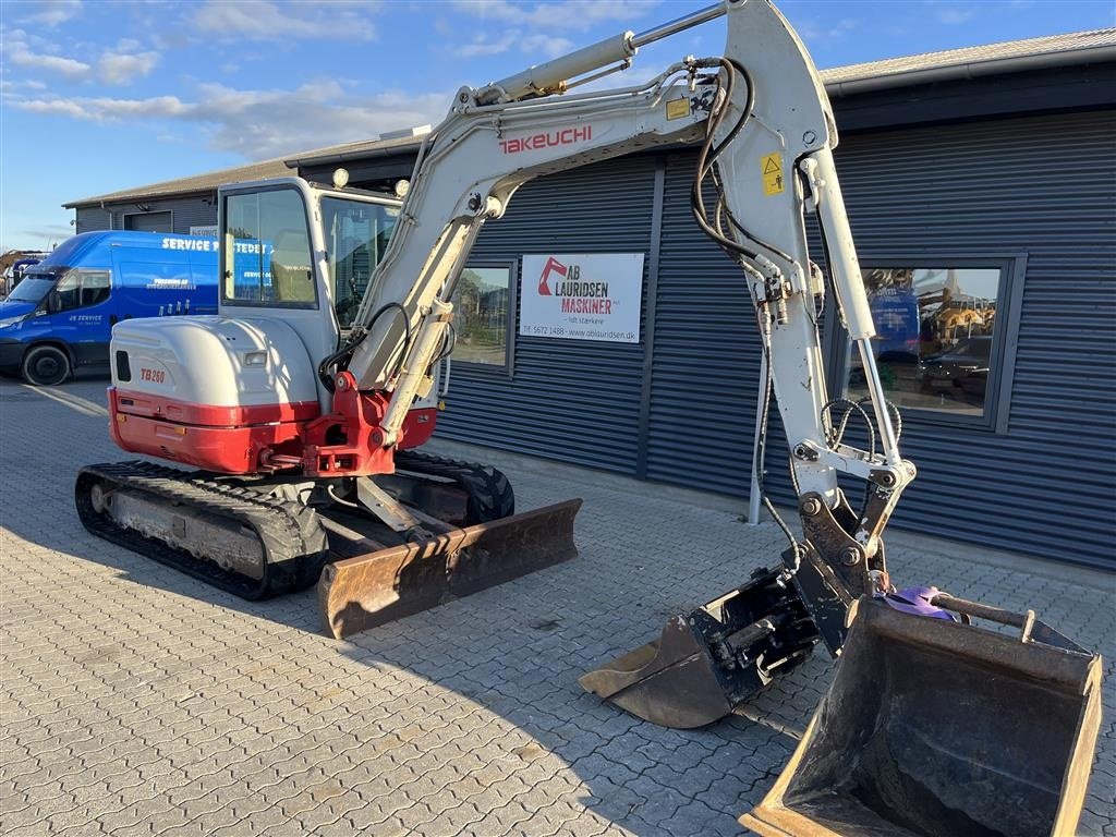 Bagger от тип Takeuchi TB260 kipbar planerskovl, Gebrauchtmaschine в Rønnede (Снимка 2)