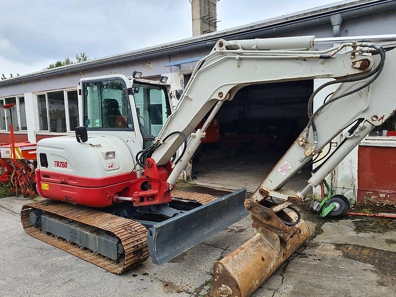 Bagger typu Takeuchi TB260, Gebrauchtmaschine v Fürstenstein (Obrázek 4)