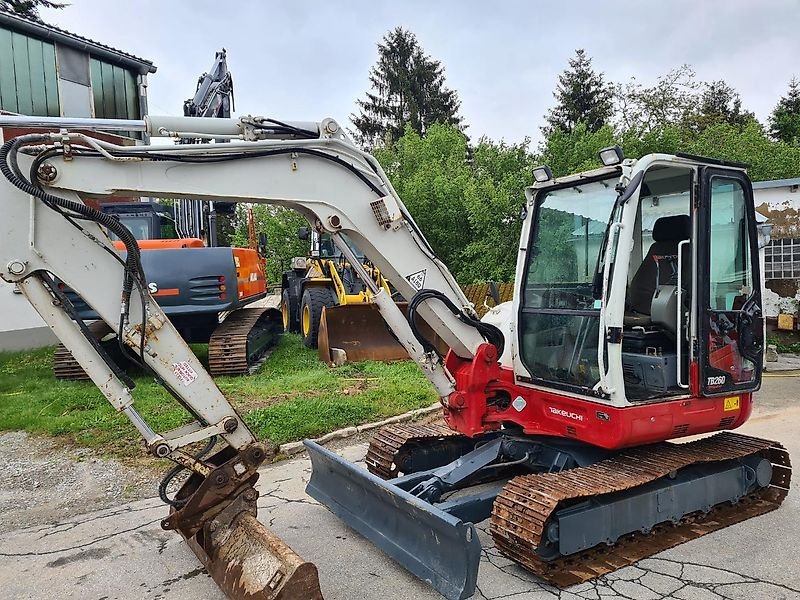 Bagger van het type Takeuchi TB260, Gebrauchtmaschine in Fürstenstein (Foto 5)