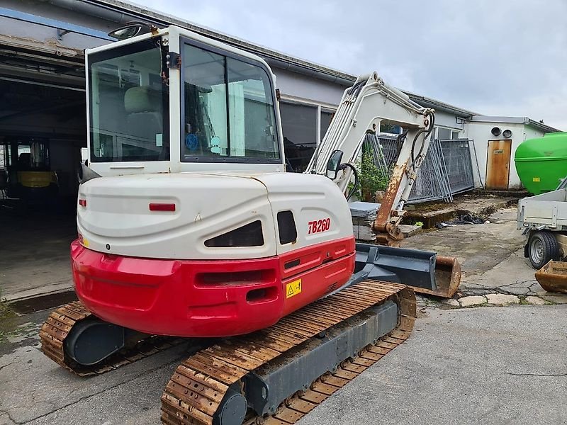 Bagger des Typs Takeuchi TB260, Gebrauchtmaschine in Fürstenstein (Bild 2)