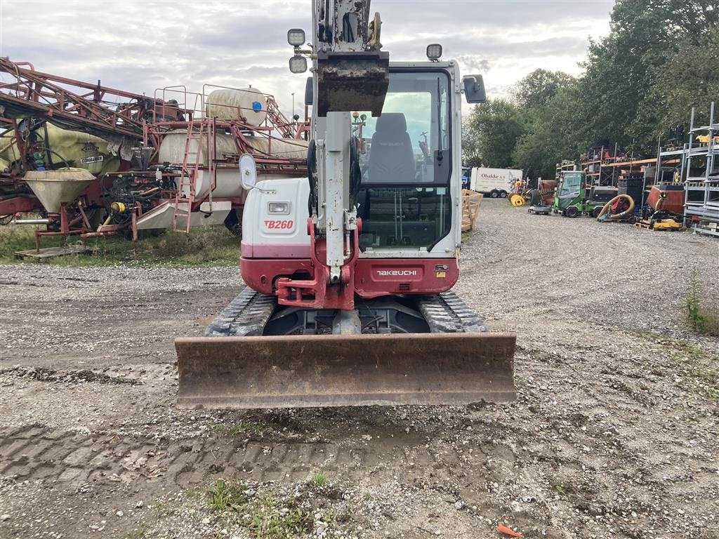 Bagger от тип Takeuchi TB260, Gebrauchtmaschine в Roskilde (Снимка 4)