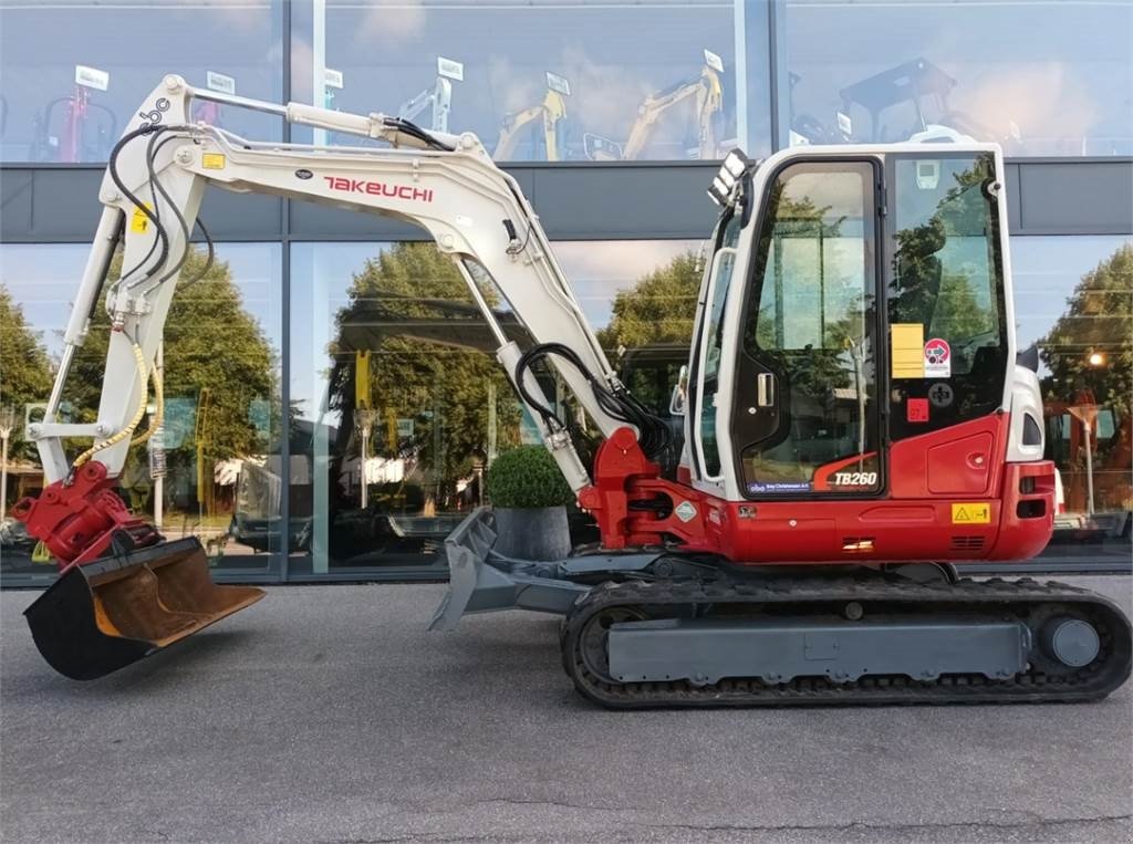 Bagger tip Takeuchi tb260, Gebrauchtmaschine in Fårevejle (Poză 5)