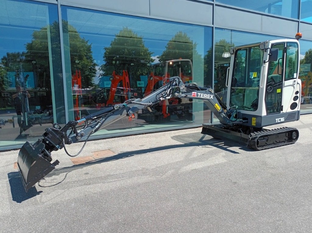 Bagger des Typs Terex TC 16, Gebrauchtmaschine in Fårevejle (Bild 4)