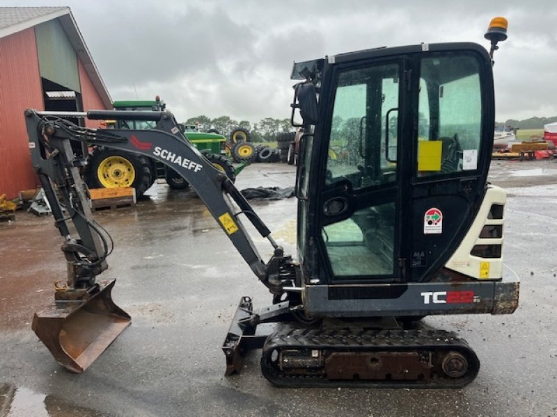 Bagger tipa Terex TC 22 MED TILTMAN OG PLANERBLAD, Gebrauchtmaschine u Dronninglund