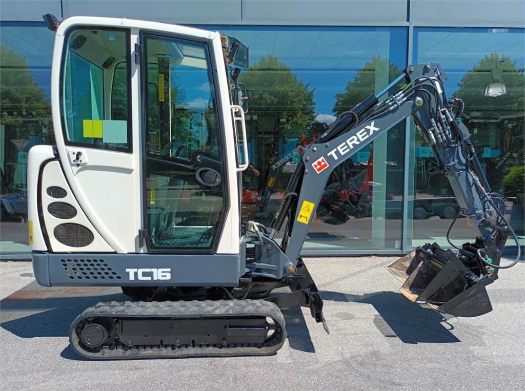 Bagger типа Terex tc16, Gebrauchtmaschine в Fårevejle (Фотография 2)