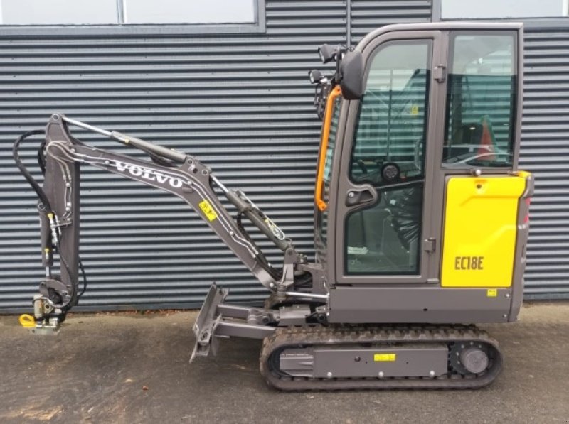 Bagger des Typs Volvo EC 18 E, Gebrauchtmaschine in Fårevejle (Bild 5)