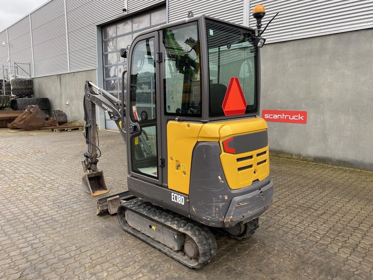 Bagger tipa Volvo EC18D, Gebrauchtmaschine u Skive (Slika 2)