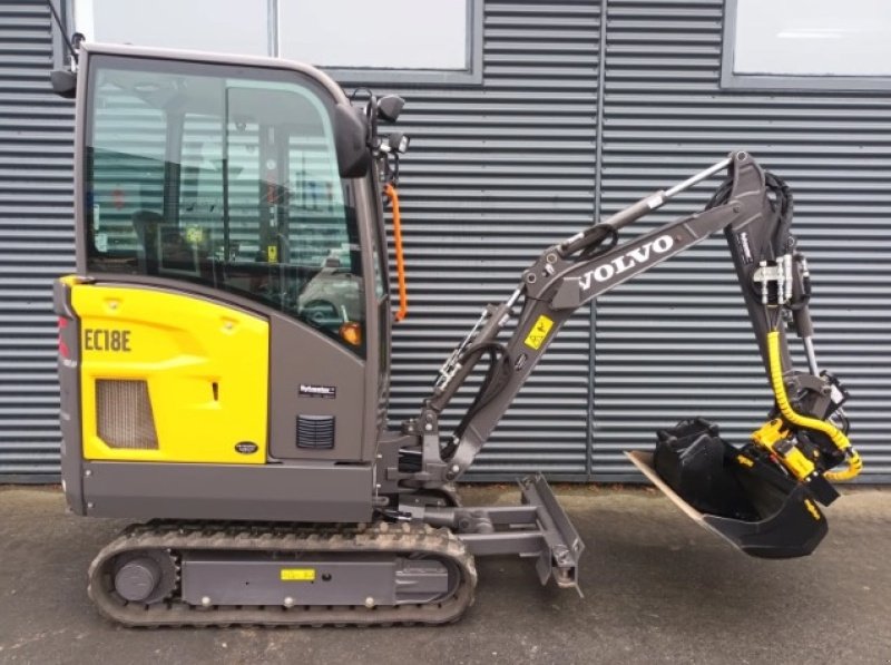 Bagger des Typs Volvo ec18e, Gebrauchtmaschine in Fårevejle (Bild 3)