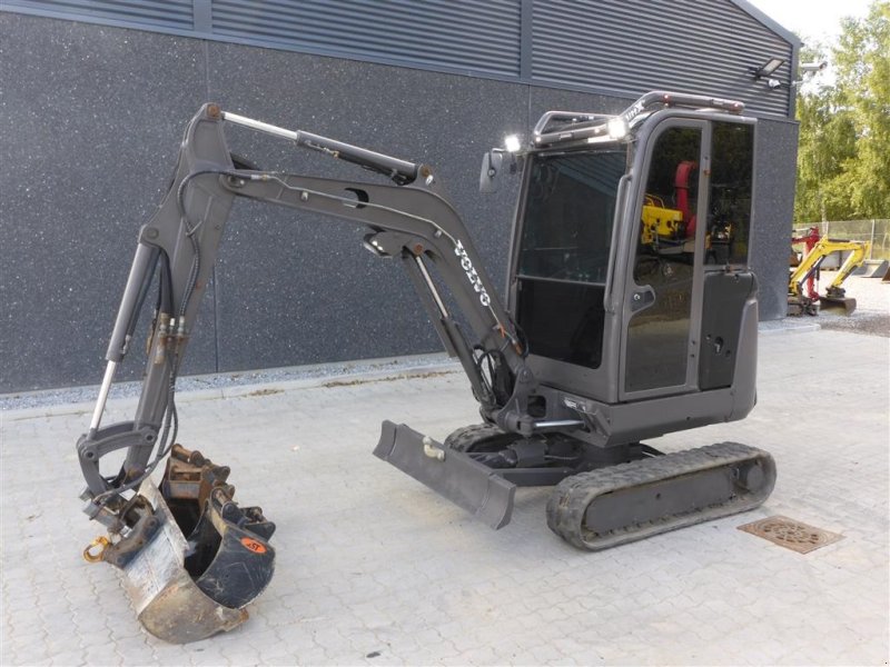 Bagger of the type Volvo EC20D sort mittx bøjle tiltman, Gebrauchtmaschine in Nørresundby (Picture 1)