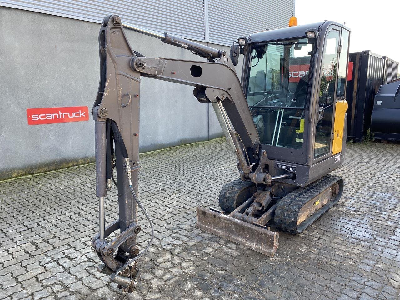 Bagger tipa Volvo EC20D, Gebrauchtmaschine u Skive (Slika 1)