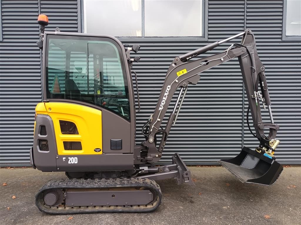 Bagger типа Volvo EC20D, Gebrauchtmaschine в Fårevejle (Фотография 2)