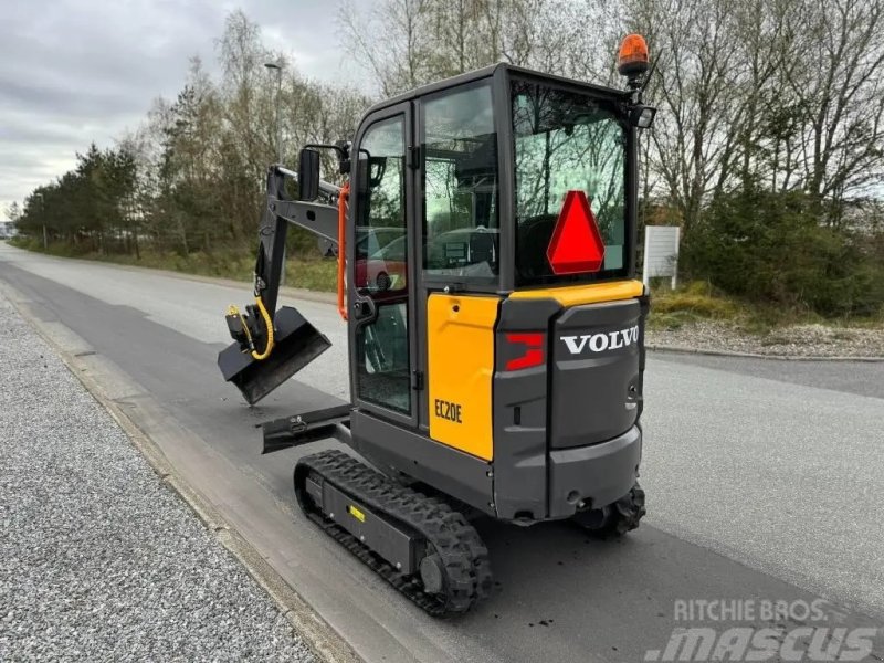 Bagger типа Volvo EC20E Engcon rotortilt, lang arm, Gebrauchtmaschine в Hadsund