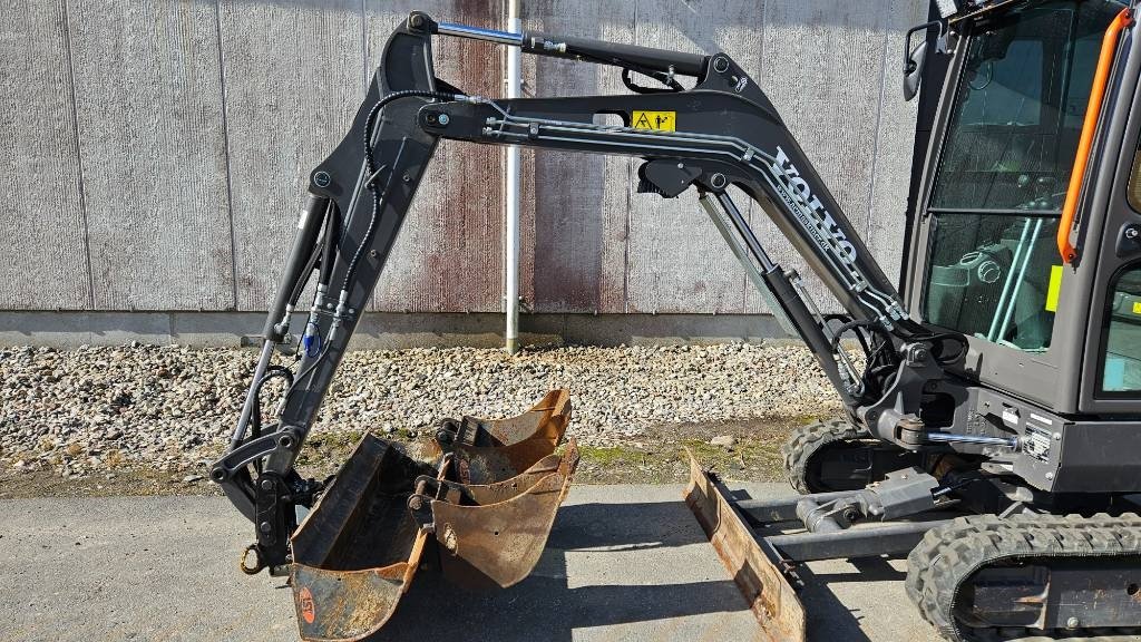 Bagger tipa Volvo EC20E, Gebrauchtmaschine u Ringe (Slika 3)