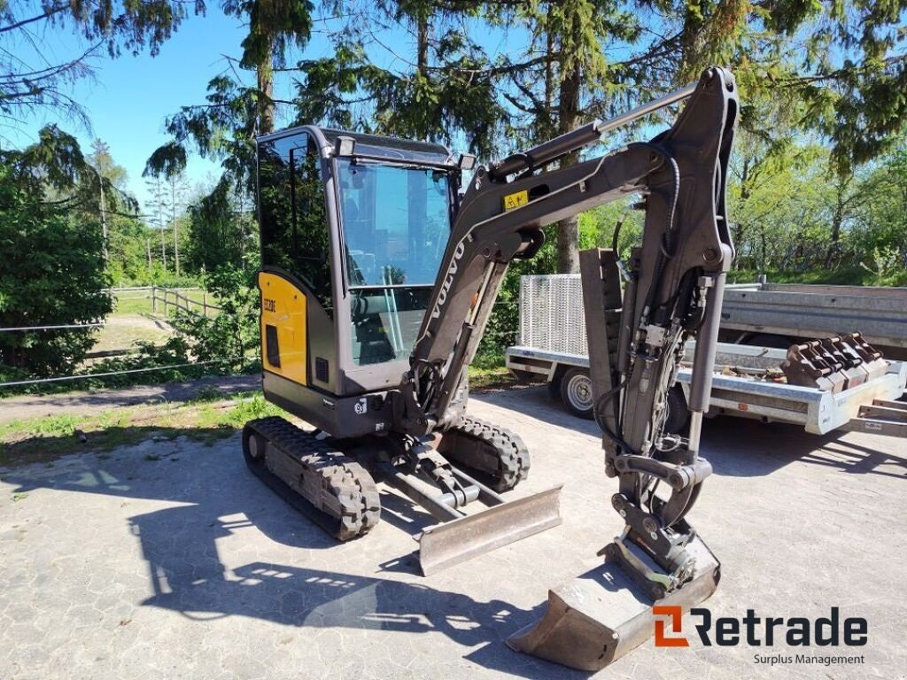 Bagger du type Volvo EC20E, Gebrauchtmaschine en Rødovre (Photo 3)