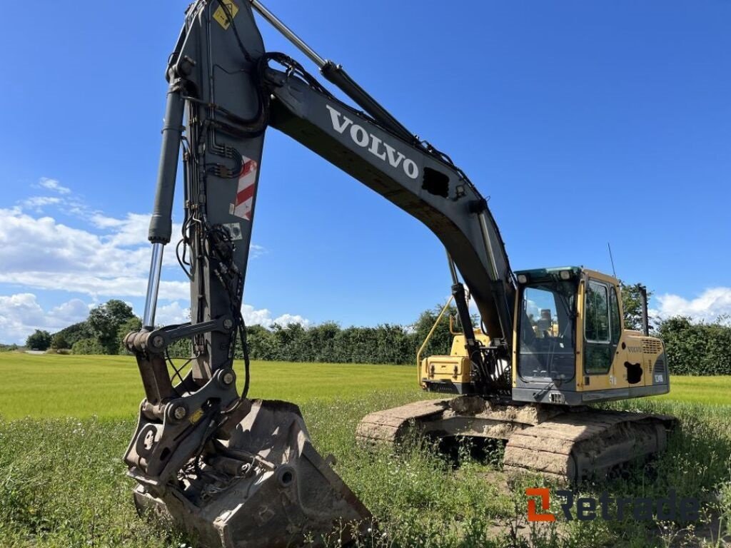 Bagger des Typs Volvo EC240BLC, Gebrauchtmaschine in Rødovre (Bild 1)