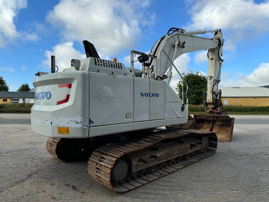 Bagger tip Volvo EC250EL, Gebrauchtmaschine in Vojens (Poză 5)