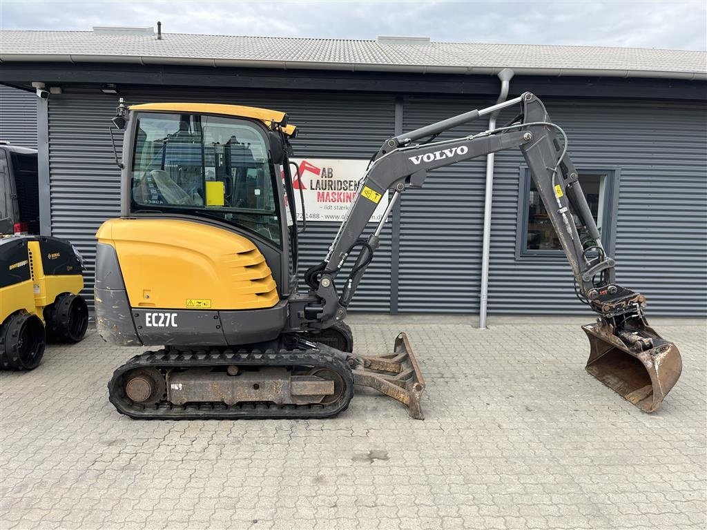 Bagger tipa Volvo EC27C Hydraulisk s40 og kipbar planerskovl, Gebrauchtmaschine u Rønnede (Slika 1)