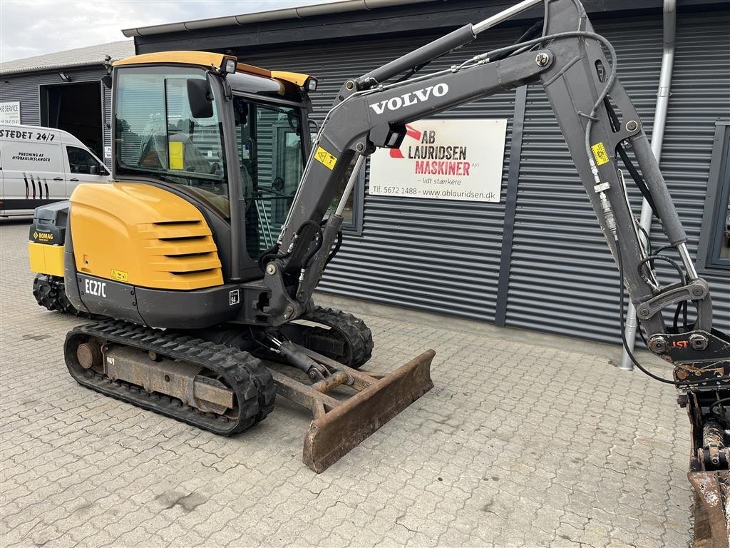 Bagger tipa Volvo EC27C Hydraulisk s40 og kipbar planerskovl, Gebrauchtmaschine u Rønnede (Slika 2)