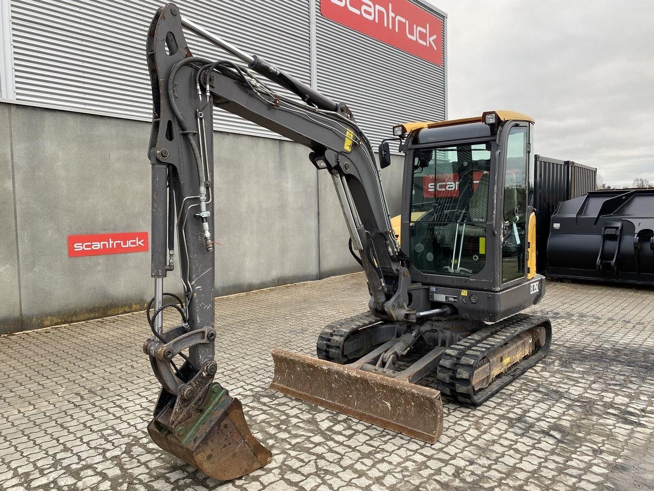 Bagger del tipo Volvo EC35C, Gebrauchtmaschine In Skive (Immagine 1)