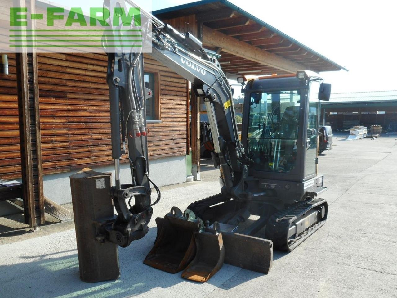 Bagger del tipo Volvo ec35d ( 3.520kg ) powertilt + hydr. sw + 3 löffe, Gebrauchtmaschine en ST. NIKOLAI/DR. (Imagen 2)